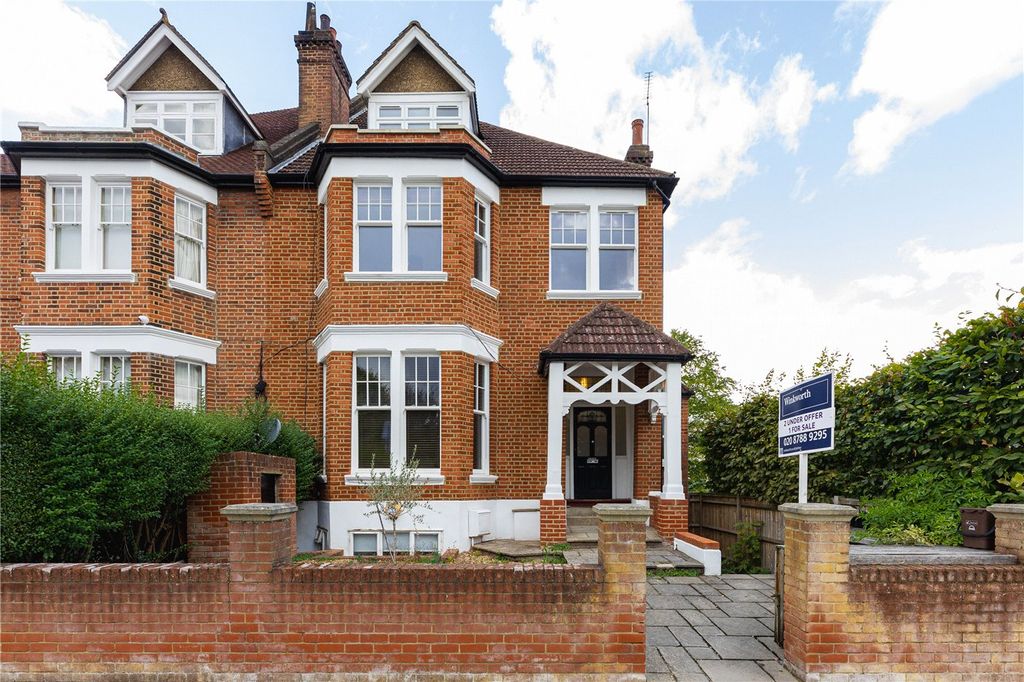 Property photo 1 of 8 Picture No. 17