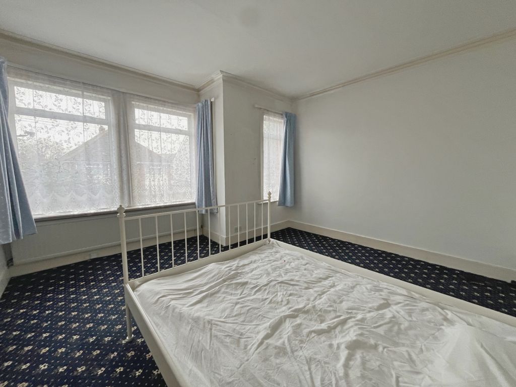 Property photo 2 of 8 Gallery