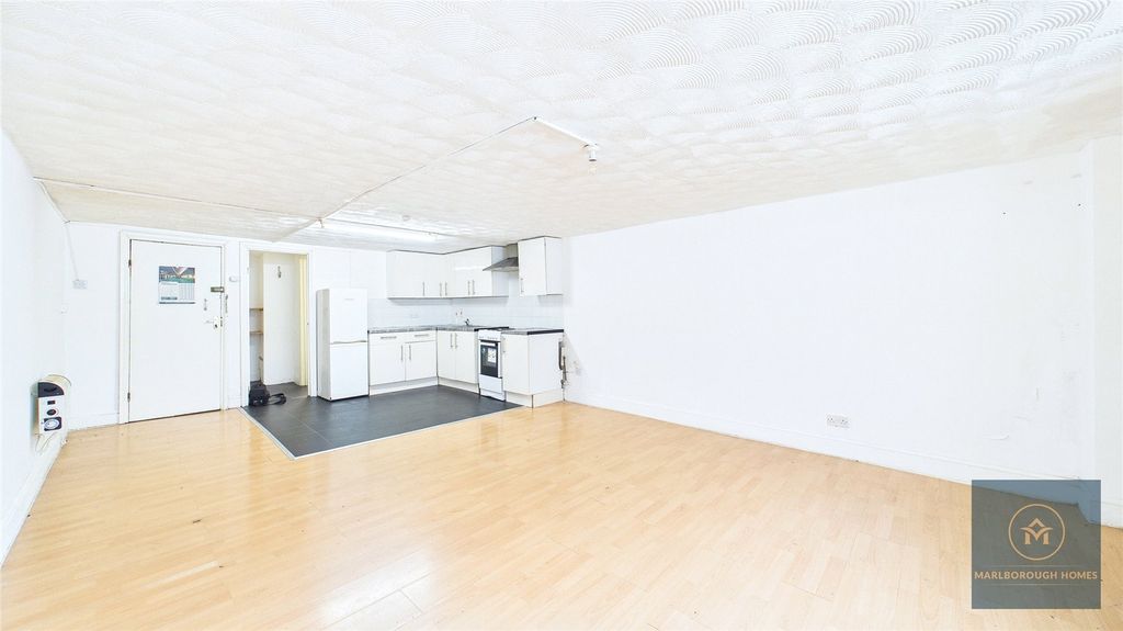 Property photo 3 of 10 Picture No. 03