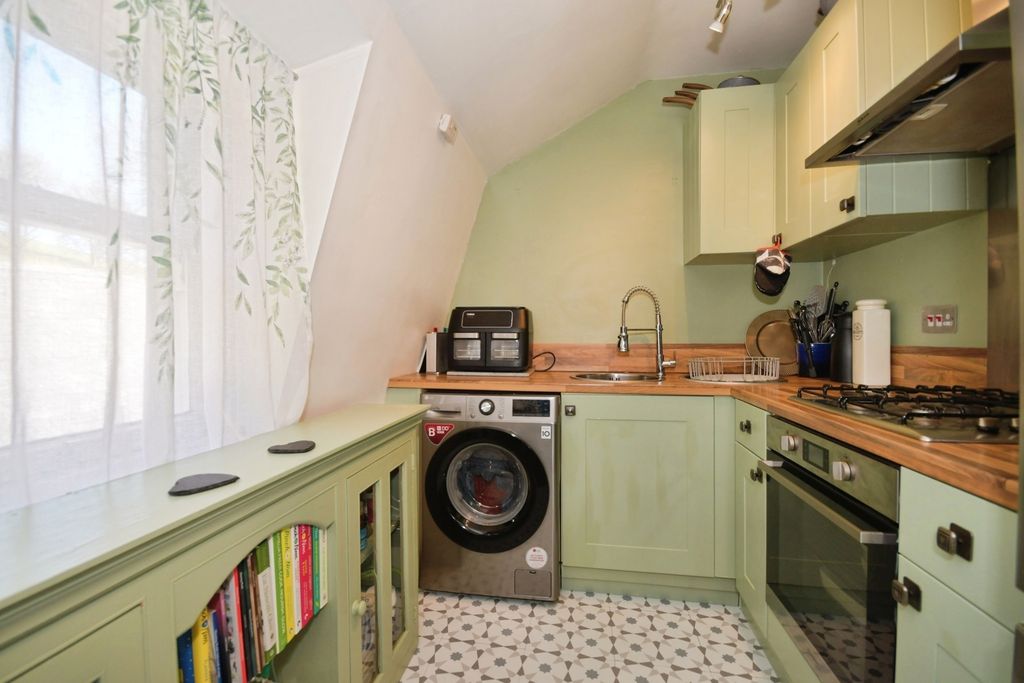 Property photo 2 of 16 Galley Kitchen