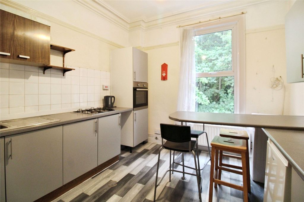 Property photo 2 of 17 Picture No. 39