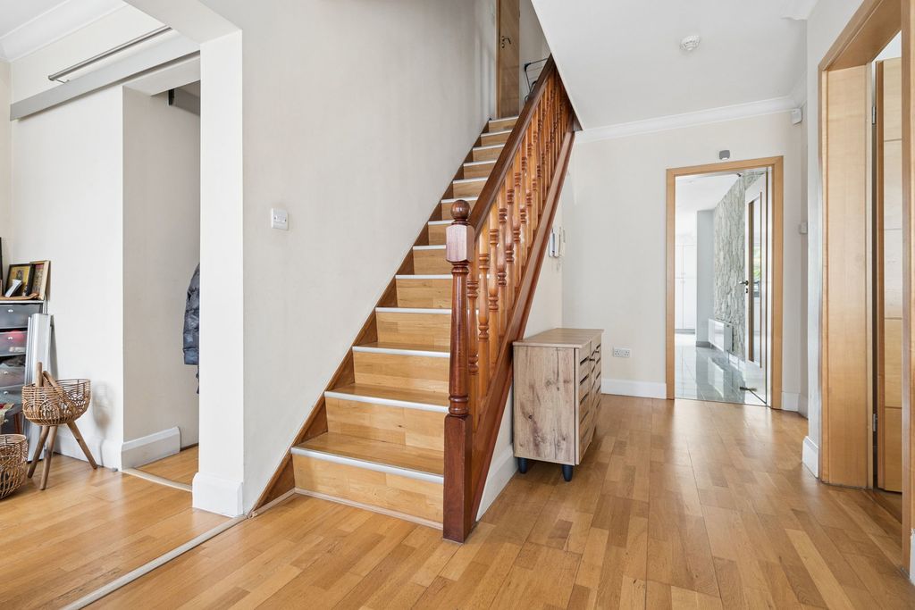 Additional image 7 of 6 bed detached house for saleChiltern Road, Pinner HA5