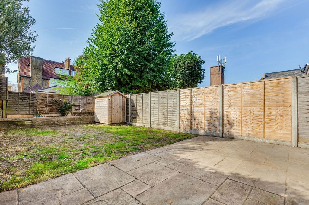 Property photo 3 of 8