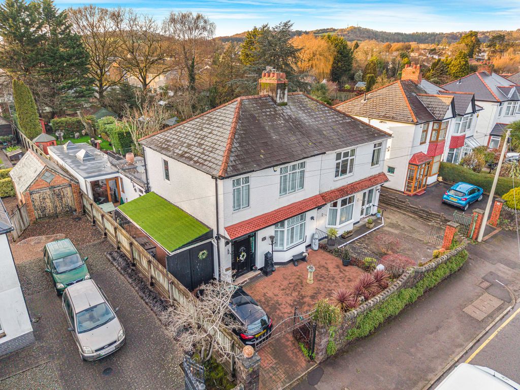 Property photo 1 of 32