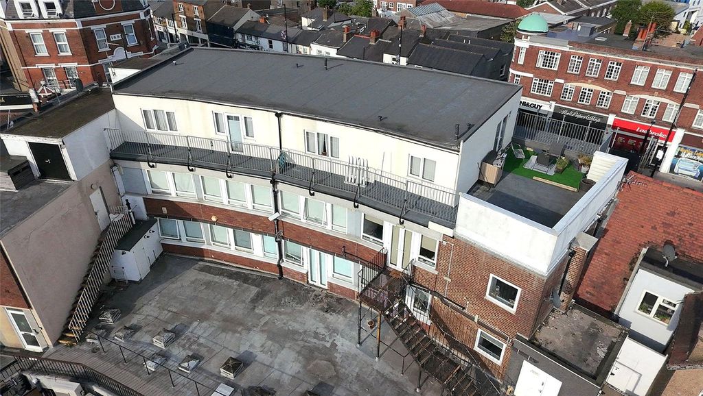 Property photo 1 of 47 Picture No. 52