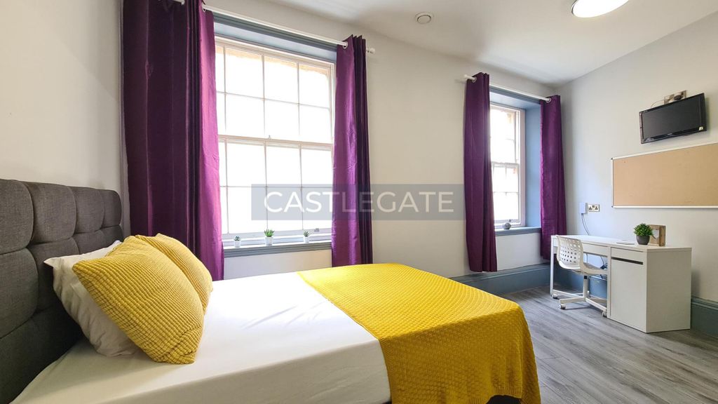 Property photo 1 of 10 Room 2.1.1, Merchants Hall (2)