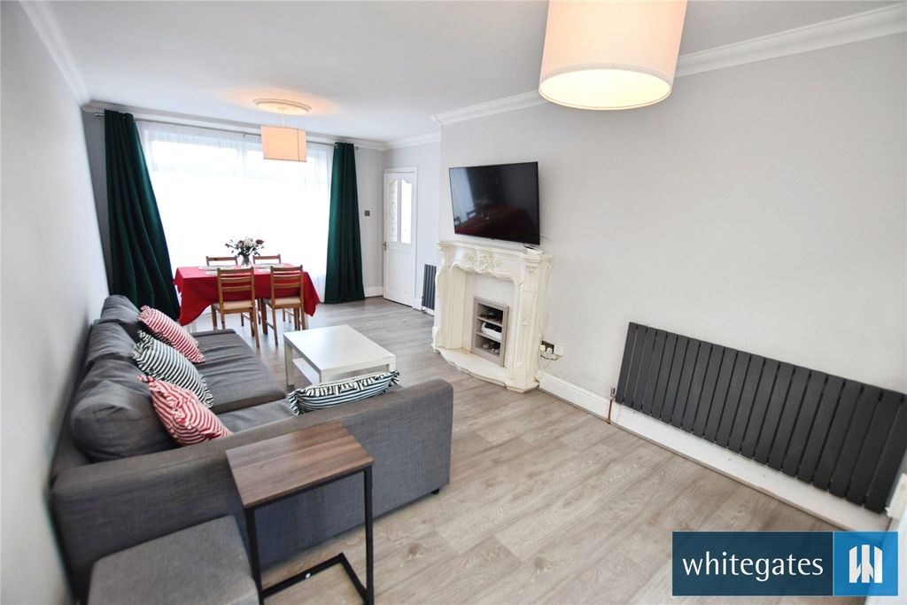 Property photo 3 of 18 Picture No. 16