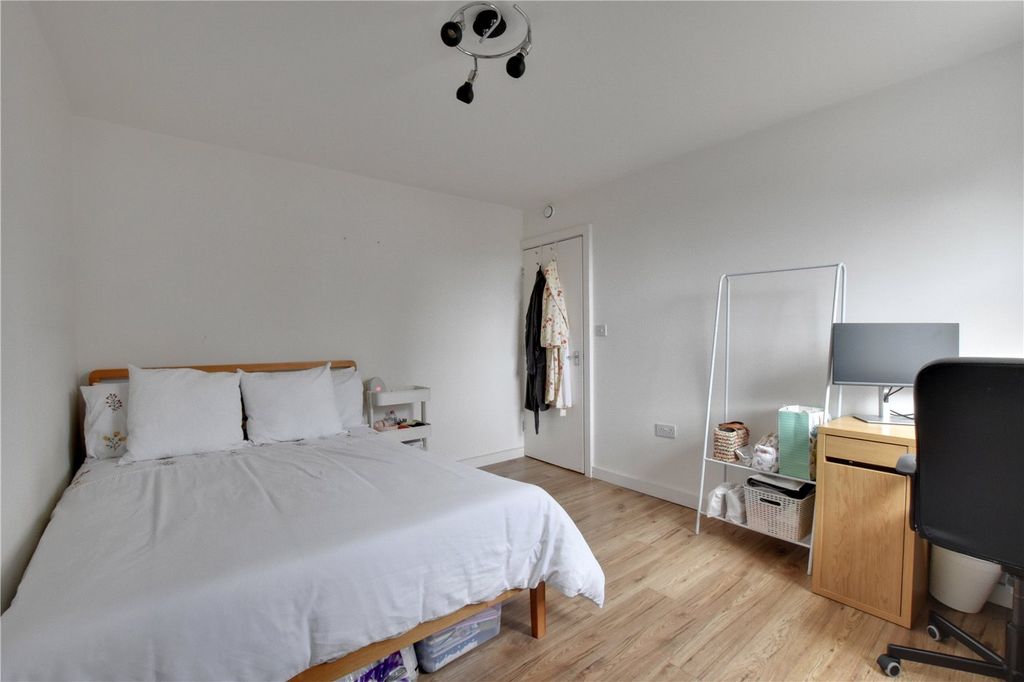 Property photo 3 of 10 Picture No. 10