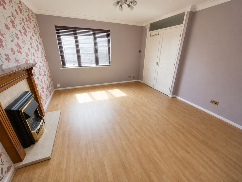 Property photo 2 of 11 5342341