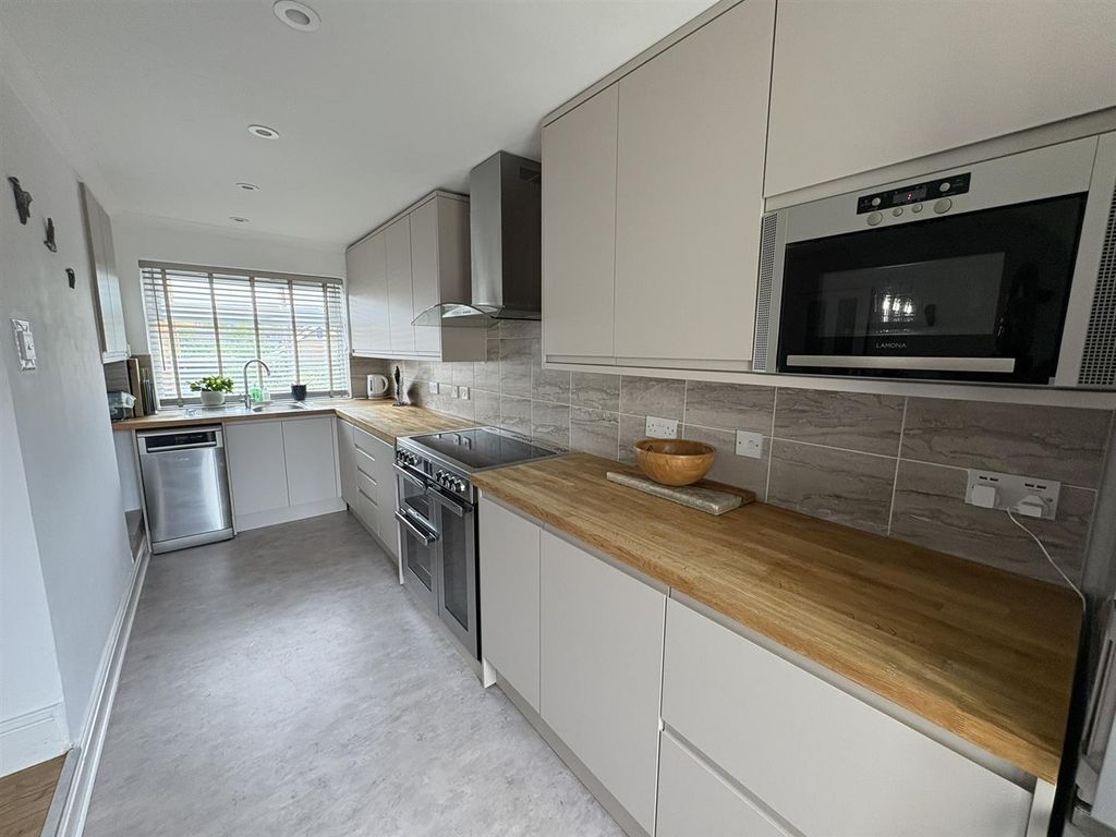 Property photo 3 of 17 Img_1506.Jpeg