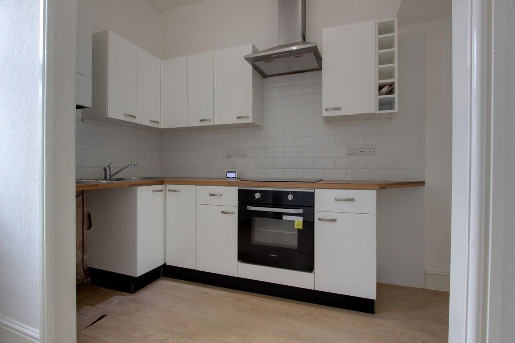 Property photo 3 of 9 Img_3447-Img_3449.Jpg