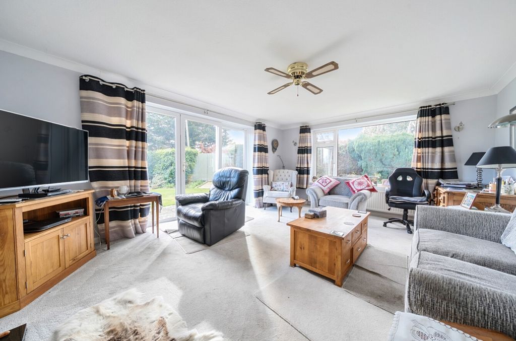 Property photo 3 of 22 1262714 (3)
