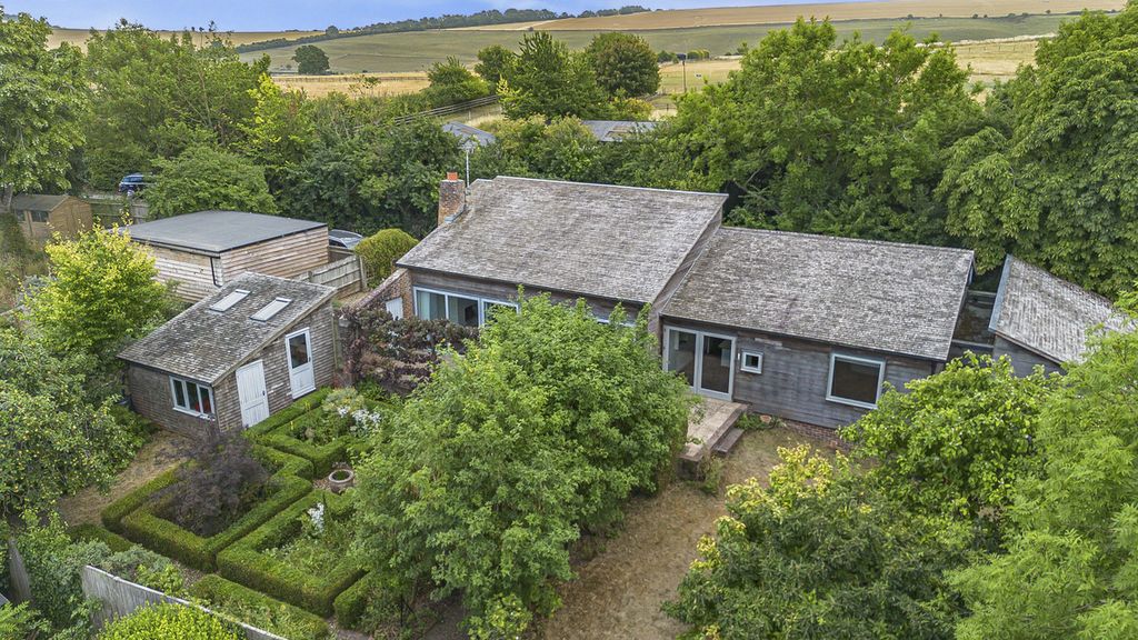 Property photo 1 of 23