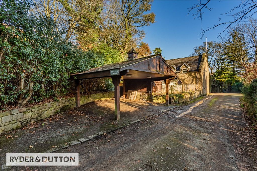 Property photo 1 of 33 External