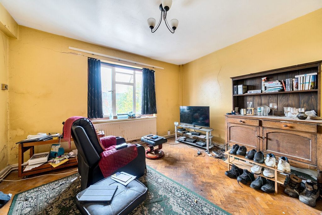 Property photo 3 of 11 Picture No. 06