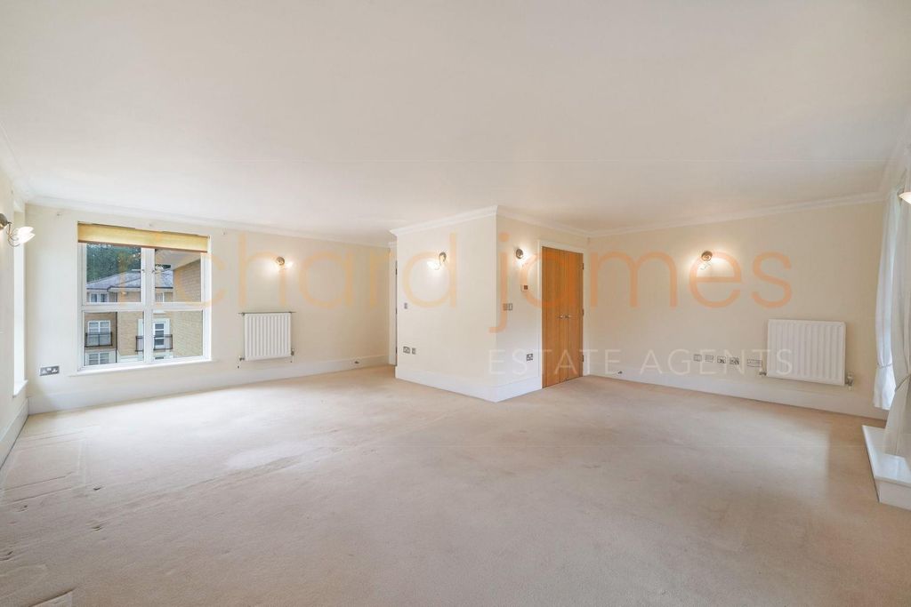 Property photo 3 of 14 Flat 5, Marillac House - Wzboghuiaqchxyny7Wyn.Jpg