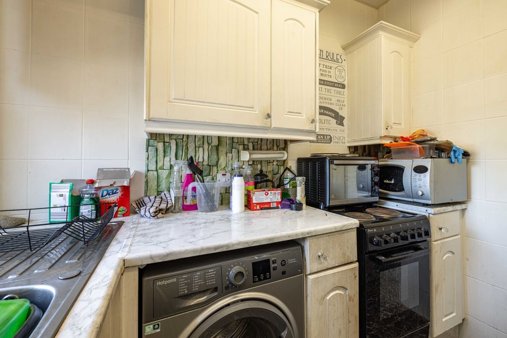 Additional image 5 of 1 bed flat for saleMansfield Gardens, Hawick TD9