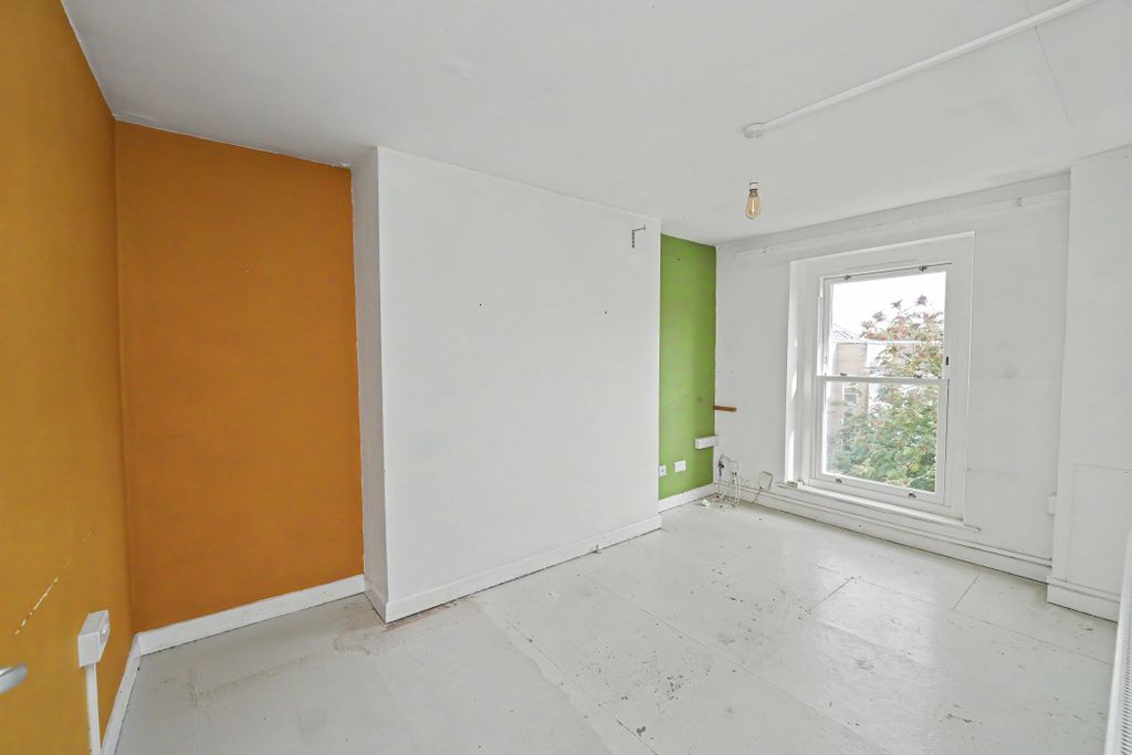 Property photo 2 of 14 Flat 3, 27 Sussex Place, St Pauls, Bristol, Bs2 9Qn