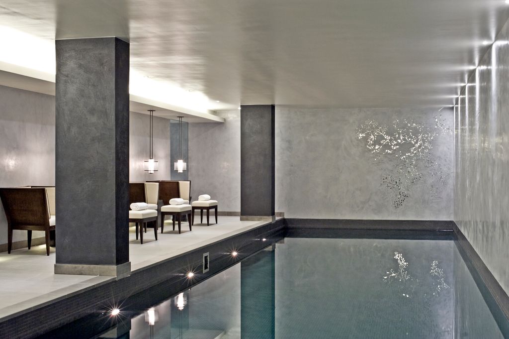 Property photo 3 of 20 Swimming Pool
