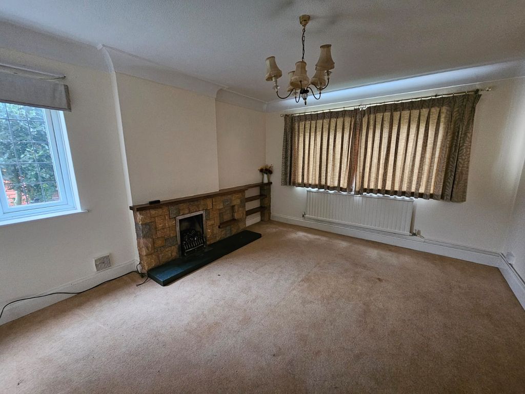 Property photo 3 of 4