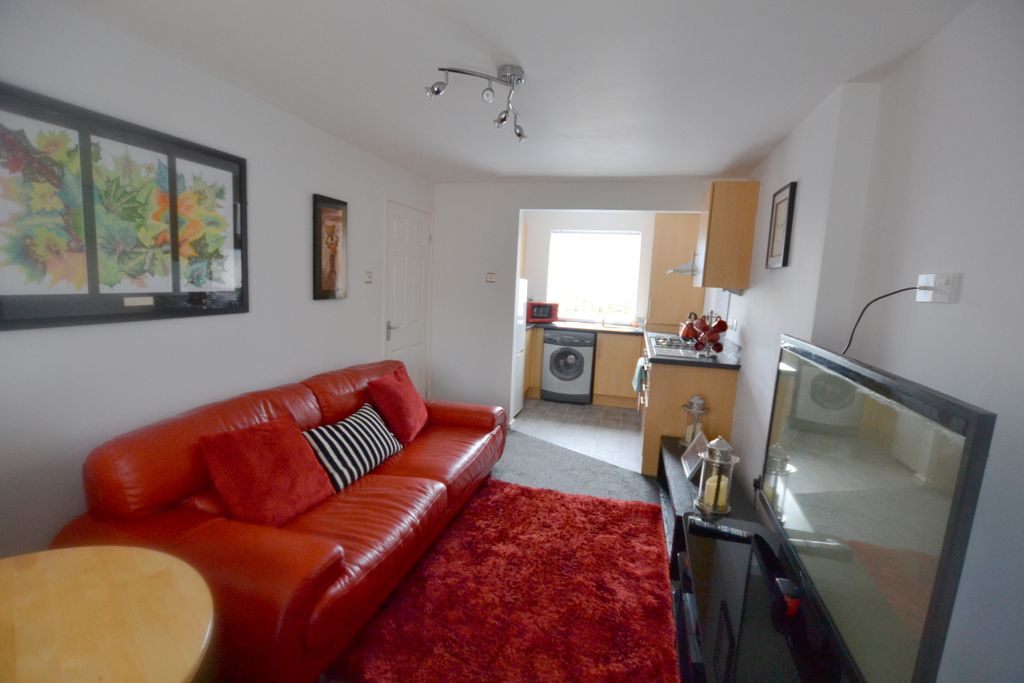 Property photo 2 of 7