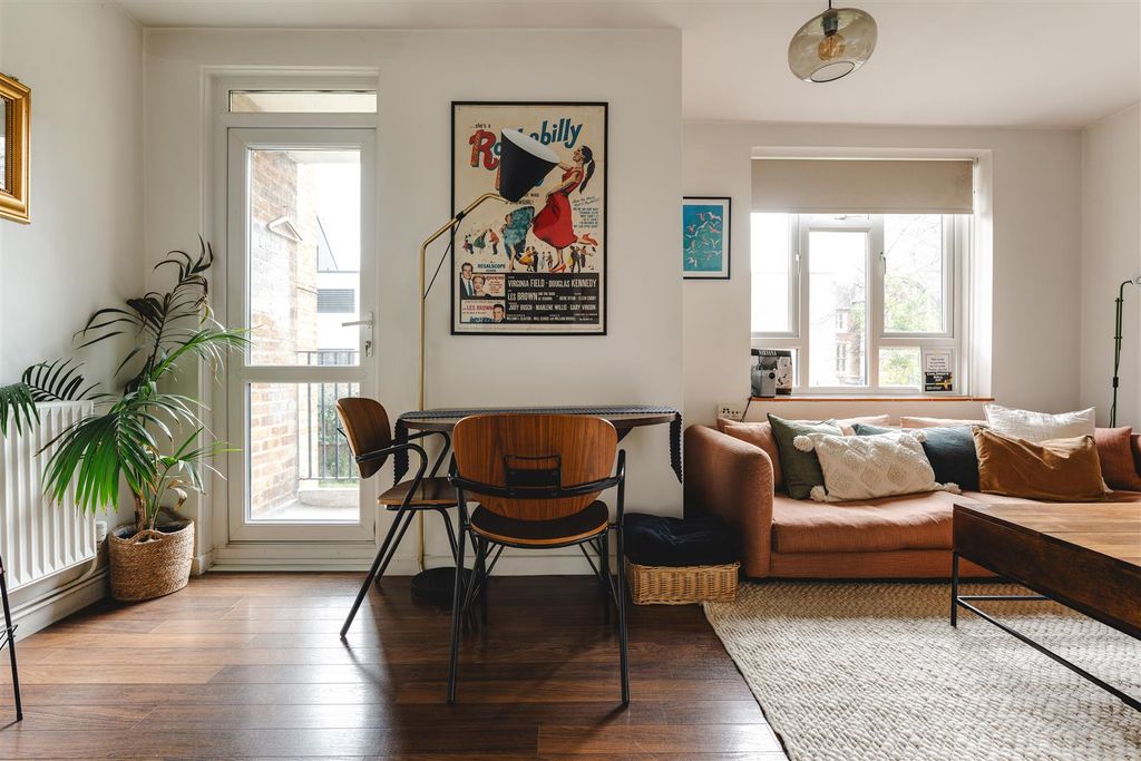 Property photo 1 of 29 Penshurst Road-26.Jpg