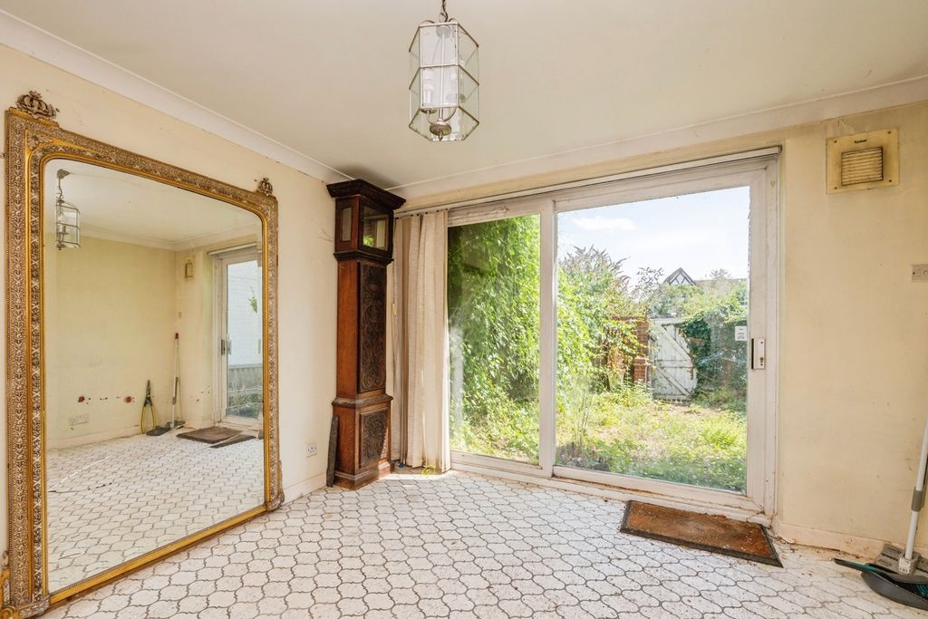 Property photo 2 of 16 Reception Room