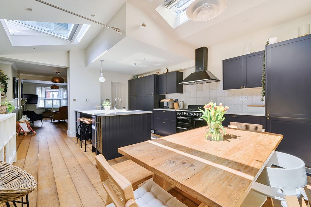 Property photo 3 of 24 9-68234c8100195-1...