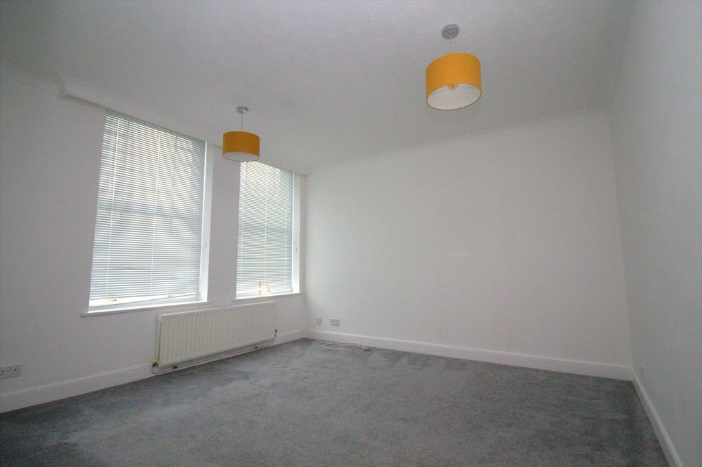 Property photo 3 of 8 Living Room