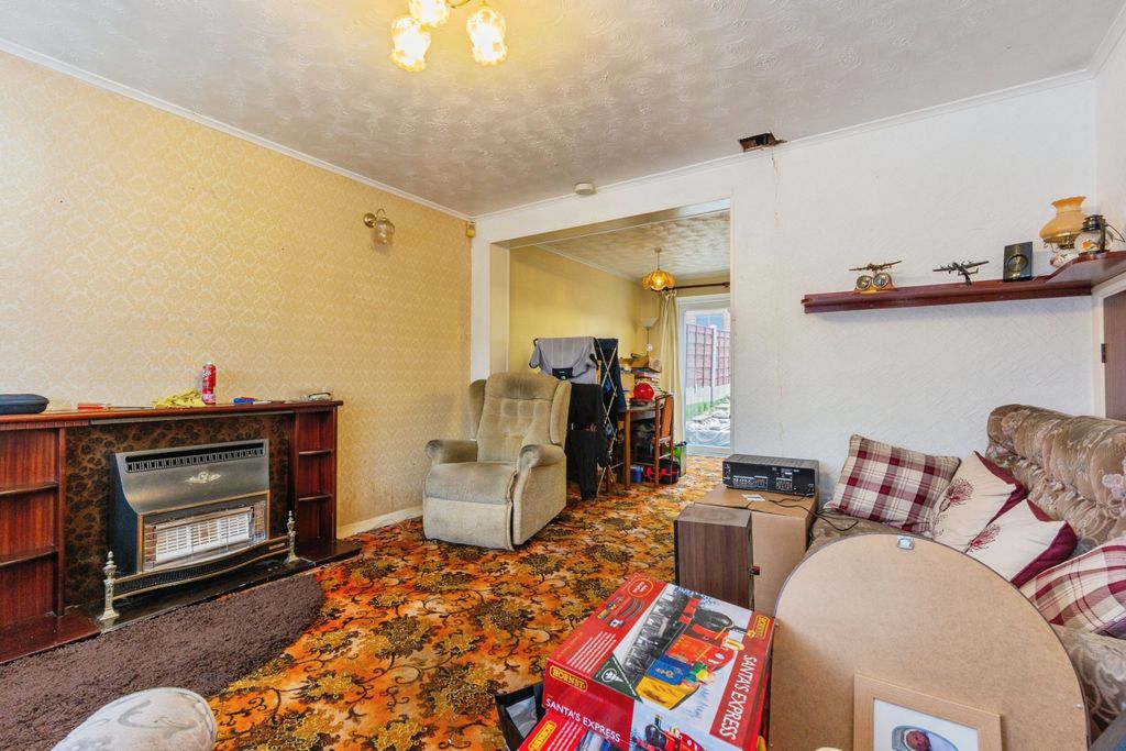 Property photo 2 of 15