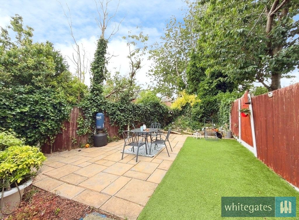 Property photo 2 of 19 Picture No. 01