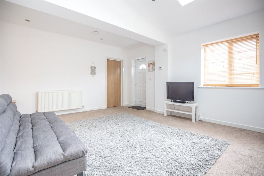 Property photo 1 of 10 Picture No. 13