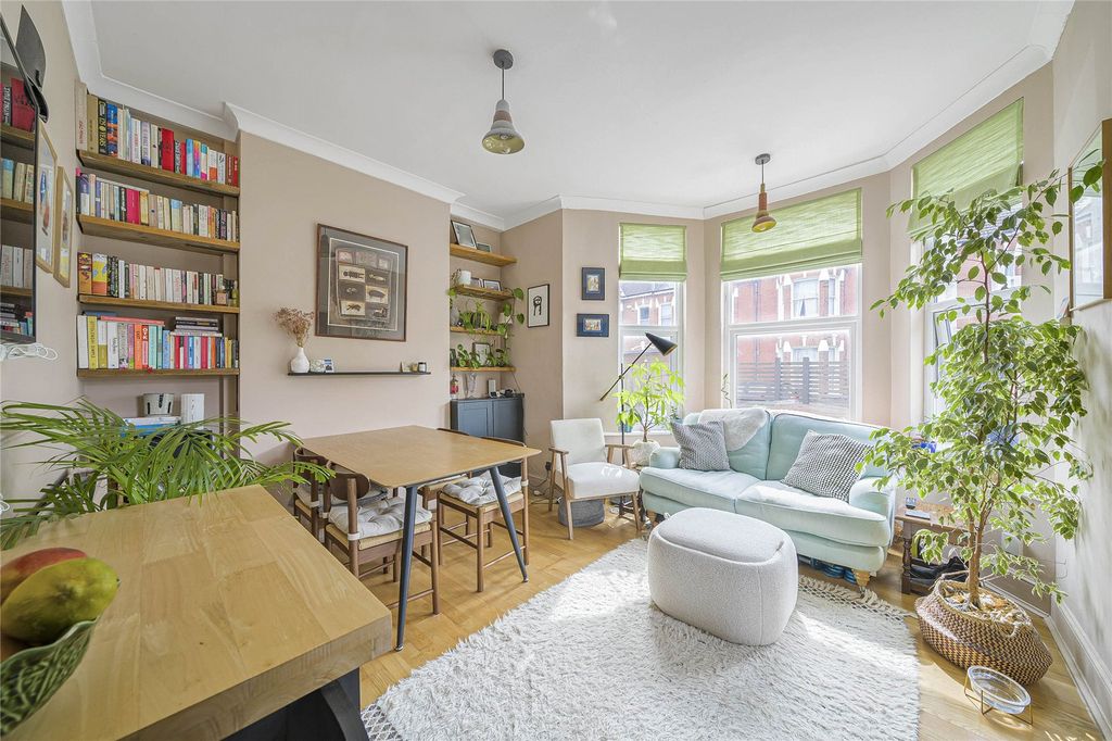 Property photo 2 of 11 Picture No. 08