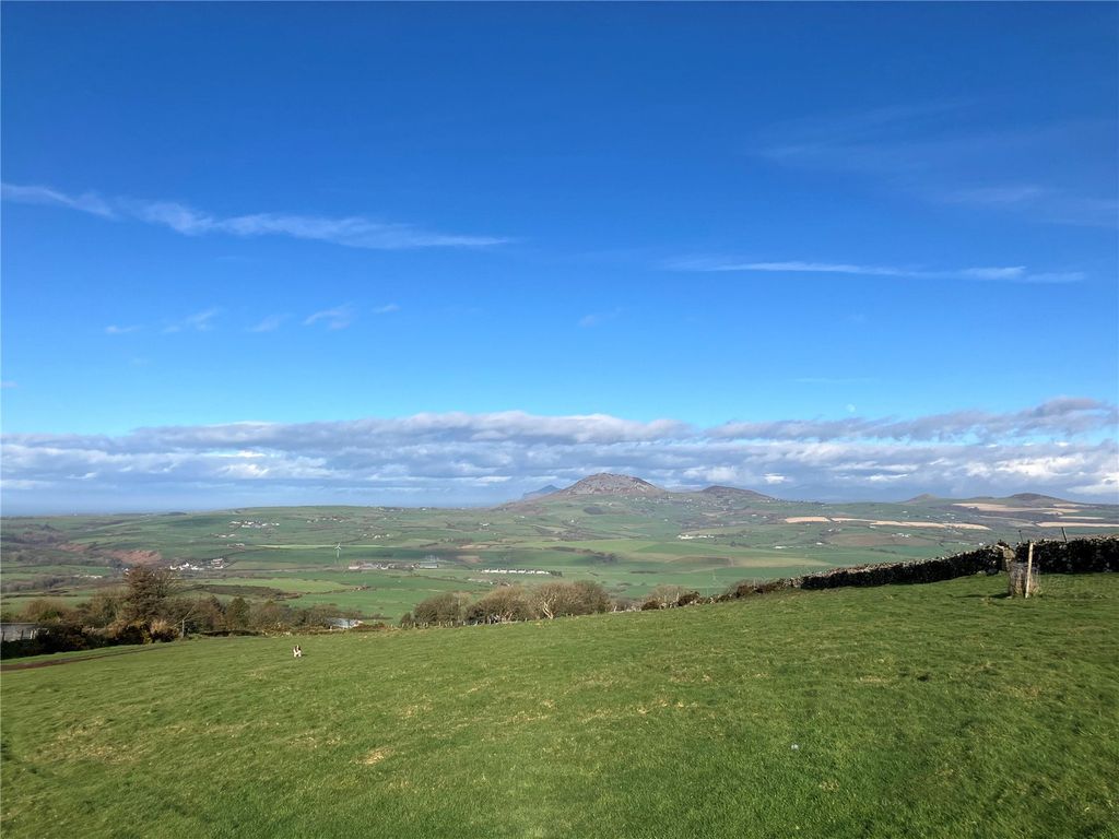 Property photo 2 of 26 Picture No. 24