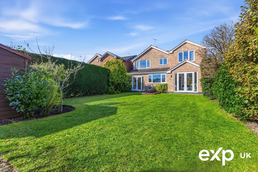 Property photo 3 of 36