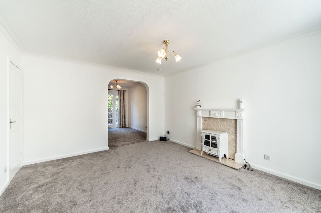 Property photo 3 of 29
