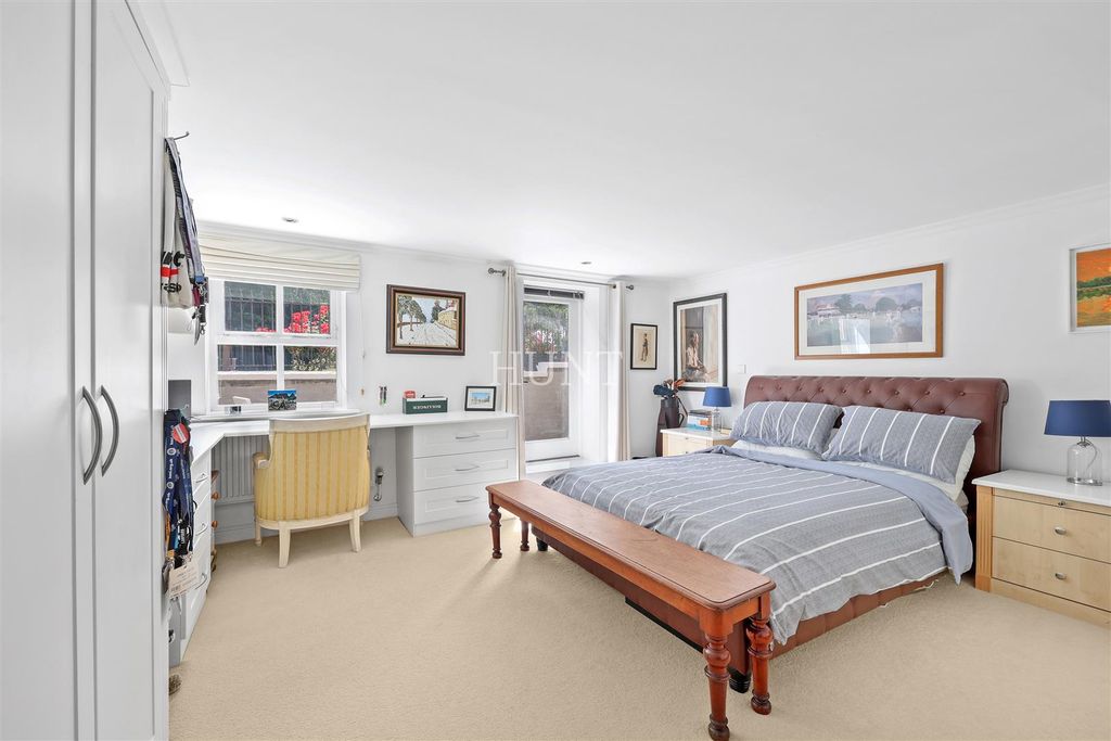 Additional image 18 of 4 bed flat for saleRegents Drive, Repton Park, Woodford Green, Essex IG8
