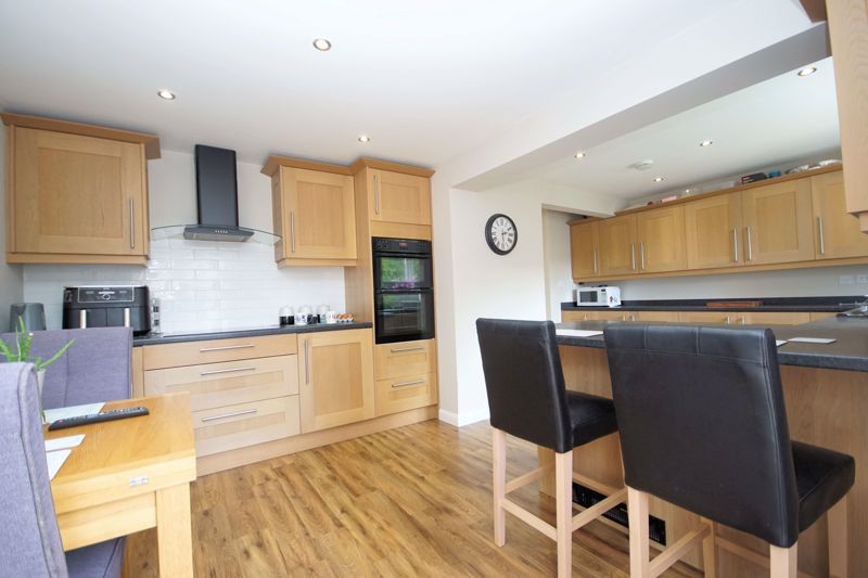 Property photo 3 of 15 Kitchen