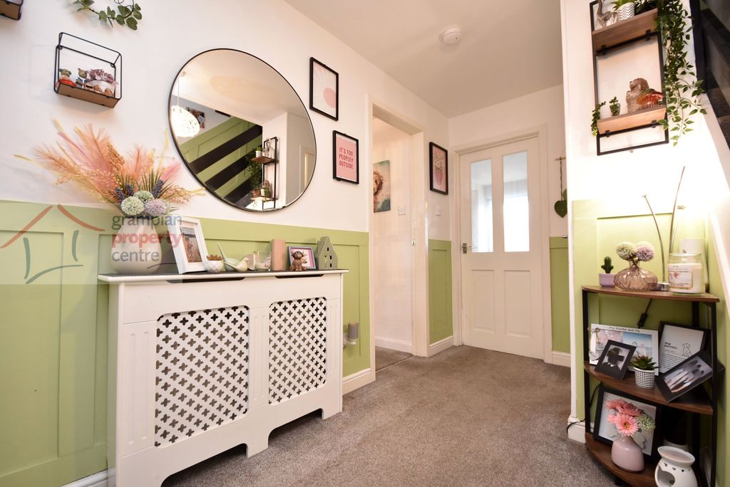 Property photo 2 of 18 H2.Jpg