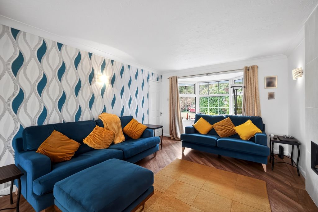 Property photo 3 of 20