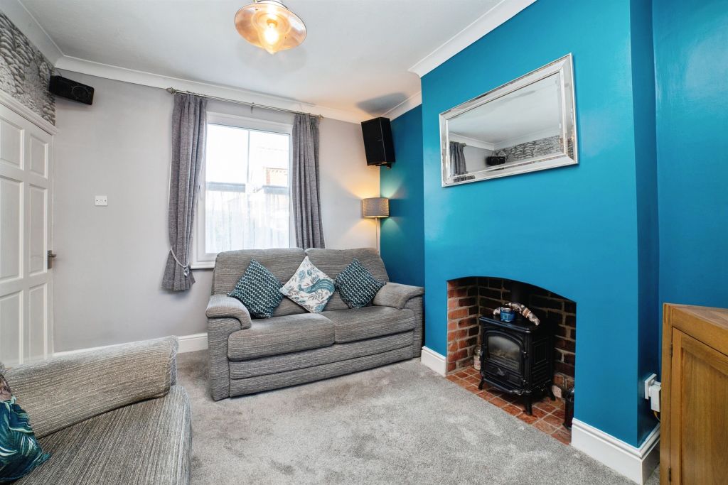 Property photo 3 of 17