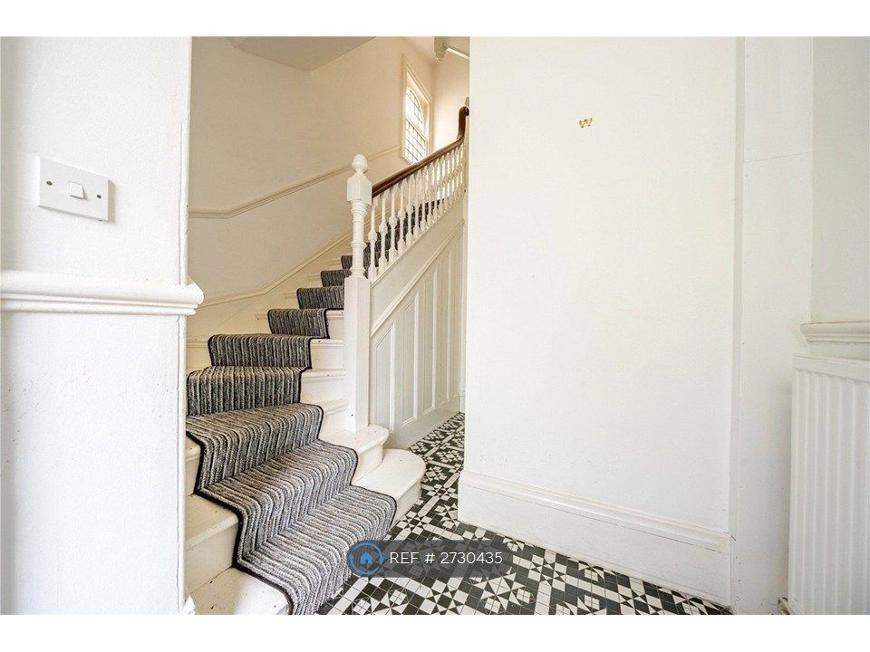 Property photo 2 of 26