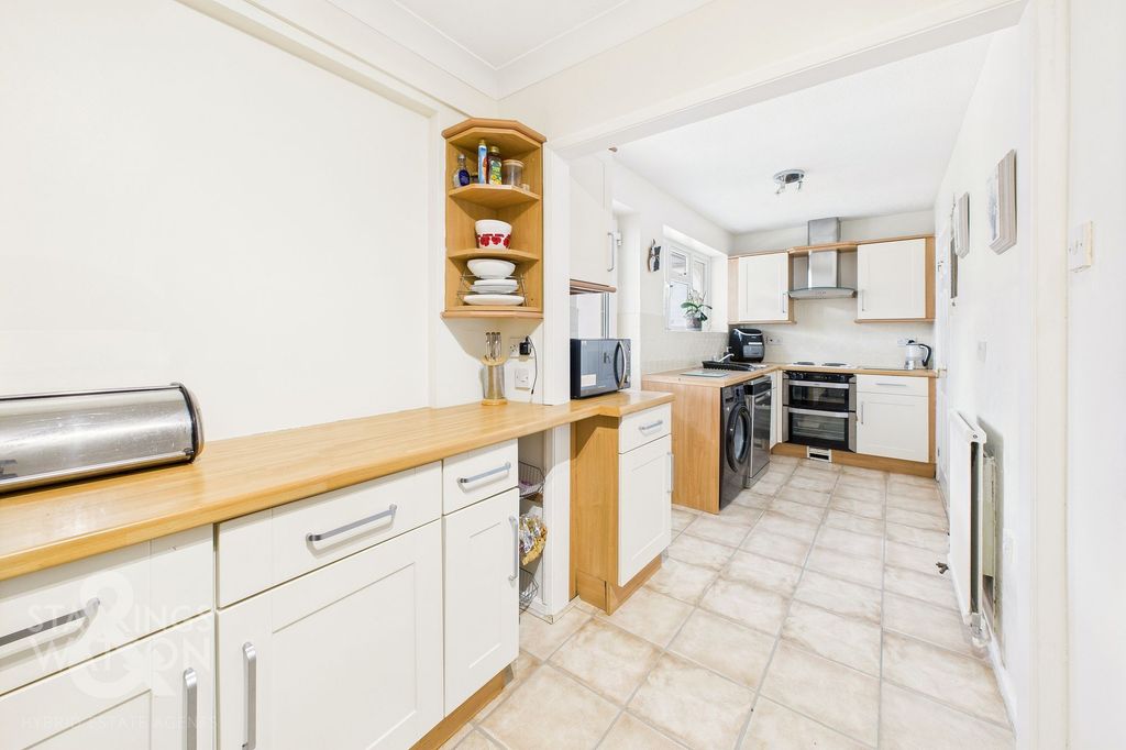 Property photo 3 of 15