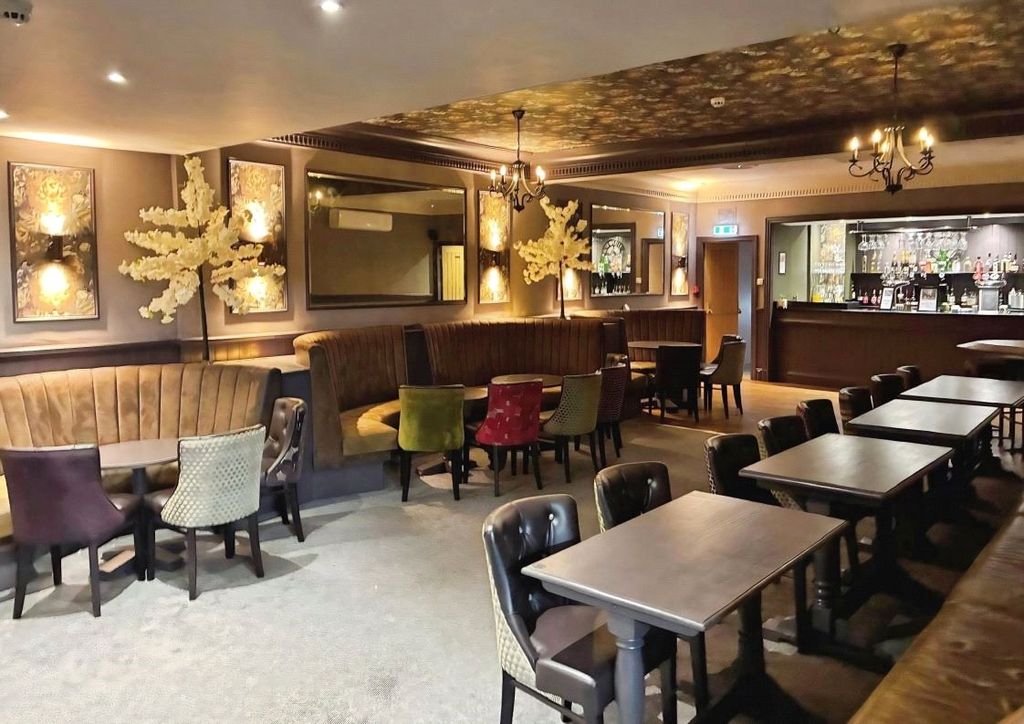 Property photo 2 of 16 Picture No. 12