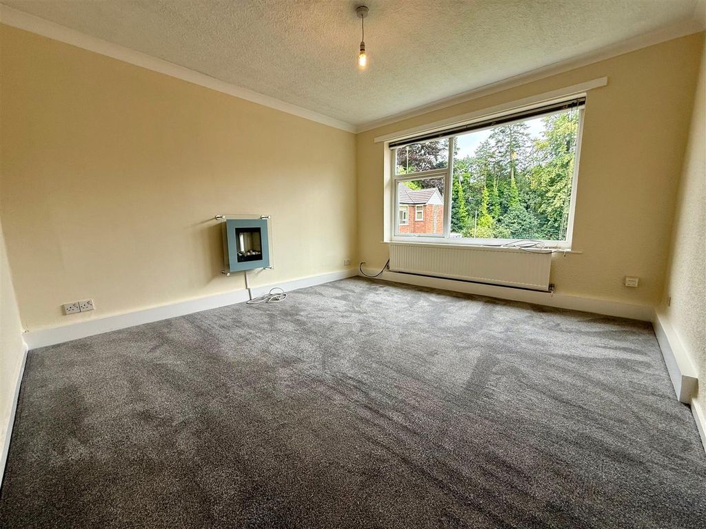 Property photo 1 of 6 543665Fa-A271-4E10-B4B3-9Df0F64057dc.Jpg