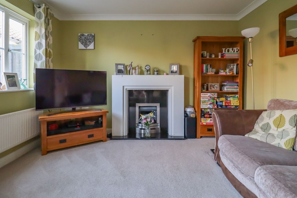 Property photo 3 of 23 4814195