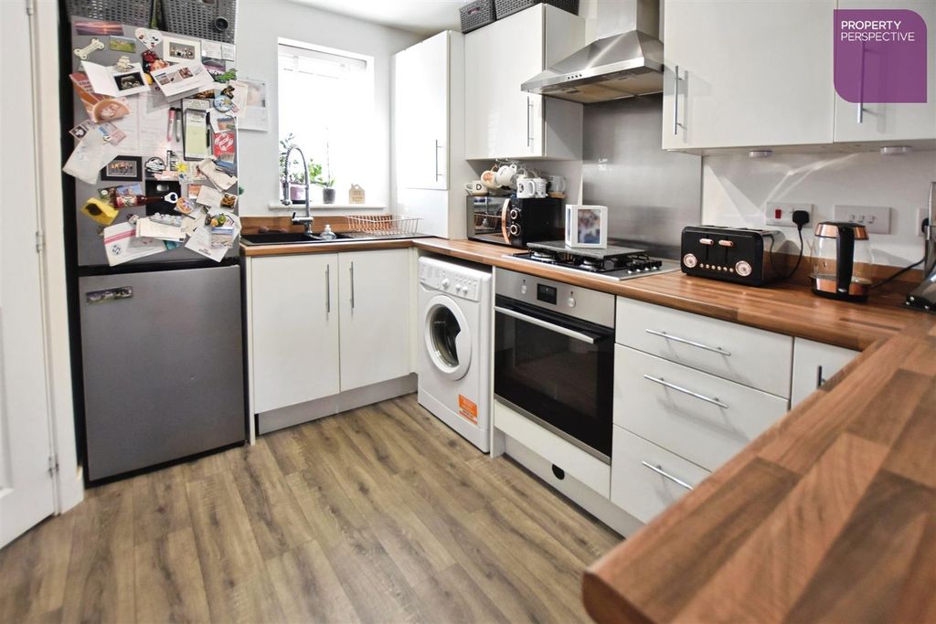 Property photo 2 of 9 Open Plan Lounge Diner Kitchen