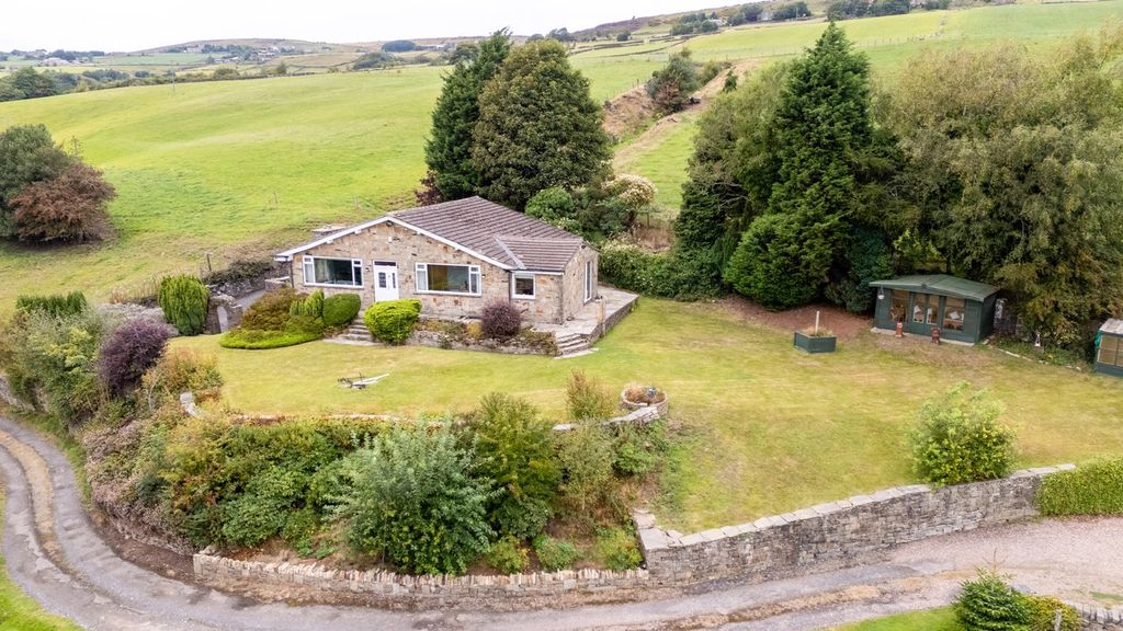 Property photo 1 of 33