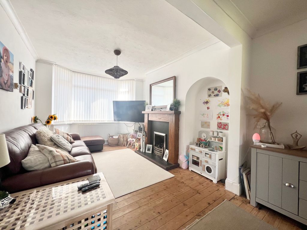 Property photo 2 of 15