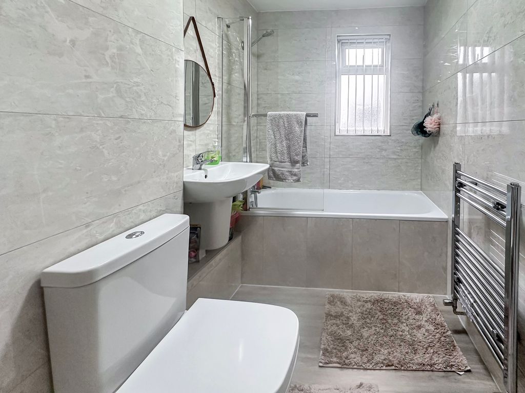 Property photo 3 of 5 Photo 10